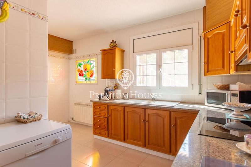 Foto 9f4a3fe6-e7e1-4909-bd3a-690356b060c6. Alquiler casa  independiente con piscina interior y jardín en alquiler en Calella