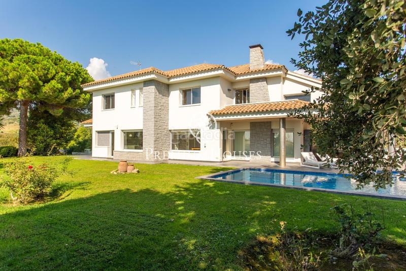 Foto 080bc614-d927-415c-9e58-84ab5d98f572. House with heating pool in Alella