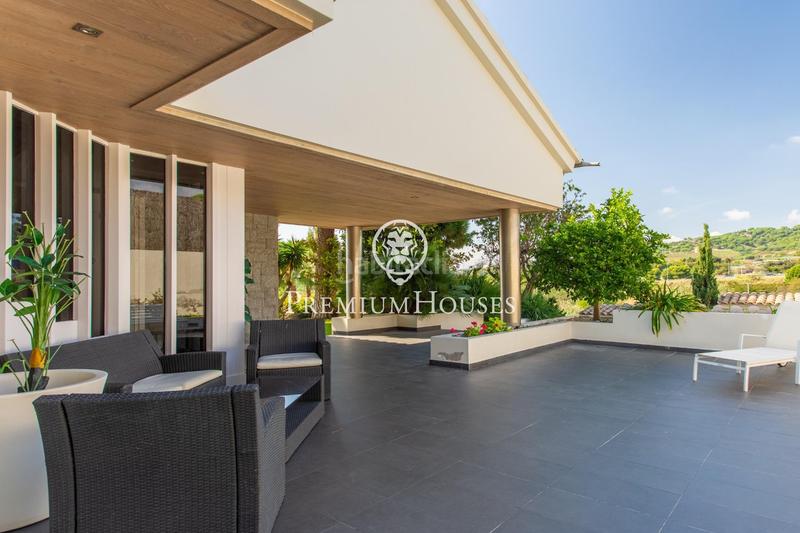 Foto 14478761-9f42-4748-970a-edd6bd891f6a. House with heating pool in Alella