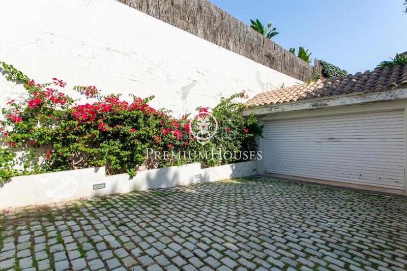 Foto 6b8232c1-6a0e-44d7-87d1-4aca345bdc06. House with heating pool in Alella