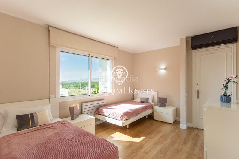 Foto a97cb509-81b9-4847-8ddc-bd572a2c7b95. House with heating pool in Alella