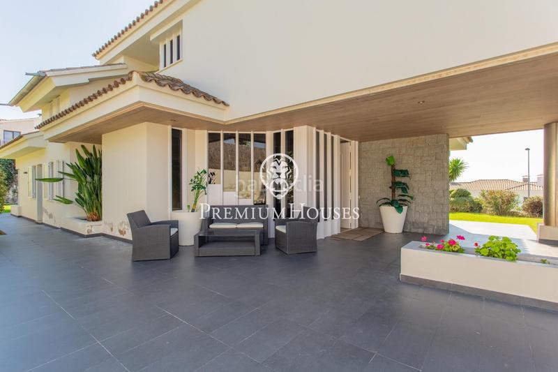 Foto b55c6560-90be-4a15-b0cc-918831e7548c. House with heating pool in Alella