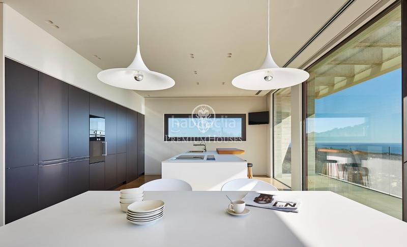 Foto 18caa62b-f993-4c29-b8bf-757f32fea0c6. Location maison avec chauffage parking piscine dans Lloret de Mar