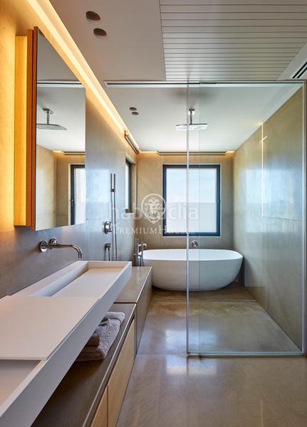 Foto 23e77136-bae7-4ca3-b13b-81b50cbf0d0f. Location maison avec chauffage parking piscine dans Lloret de Mar