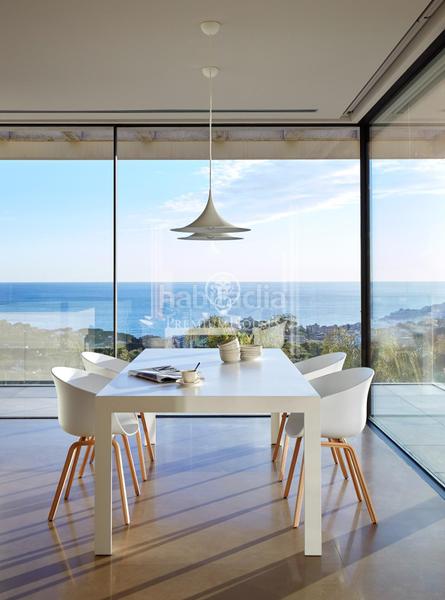 Foto 4f4c0211-a5ca-426c-b5c5-7510b3e72b7e. Rent house with heating parking pool in Roca Grossa Lloret de Mar