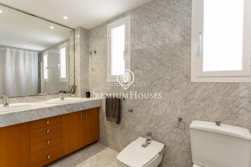 Foto 6a3e787c-d7d8-4dbd-8e39-5ea5c01553e6. Casa amb calefacció aparcament piscina a Califòrnia-Santa Madrona Masnou (El)