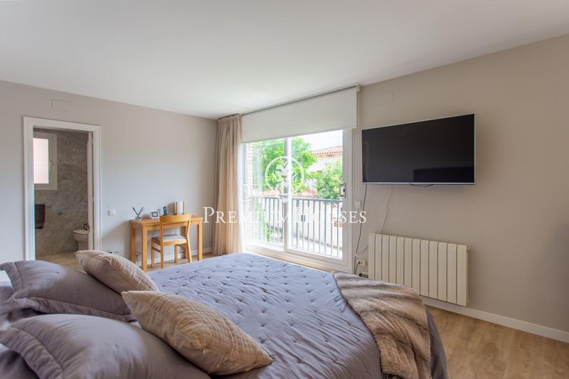 Foto c0f2626a-4691-411e-83e2-16b9b50600e6. Casa amb calefacció aparcament piscina a Califòrnia-Santa Madrona Masnou (El)