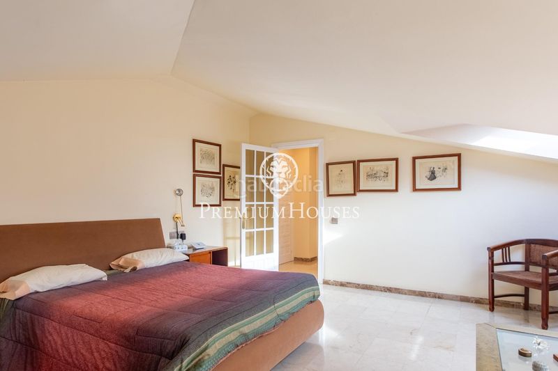 Foto 51c2778d-c5c2-4d51-b6e2-f162782509e5. Casa adossada amb calefacció aparcament a Teià