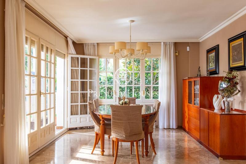 Foto fe17de6b-c78c-4e7b-a6dd-7a31358082b1. Casa a schiera con riscaldamento parcheggio in Teià