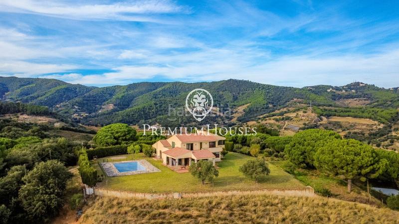 Foto 0694ed33-5b4b-4b7c-8e6b-ed4920e31146. Casa con parcheggio piscina in Arenys de Munt