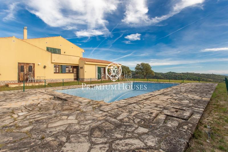 Foto 57bdd95e-bc5c-45fd-bce5-4e7b80d5d282. Casa con parcheggio piscina in Arenys de Munt