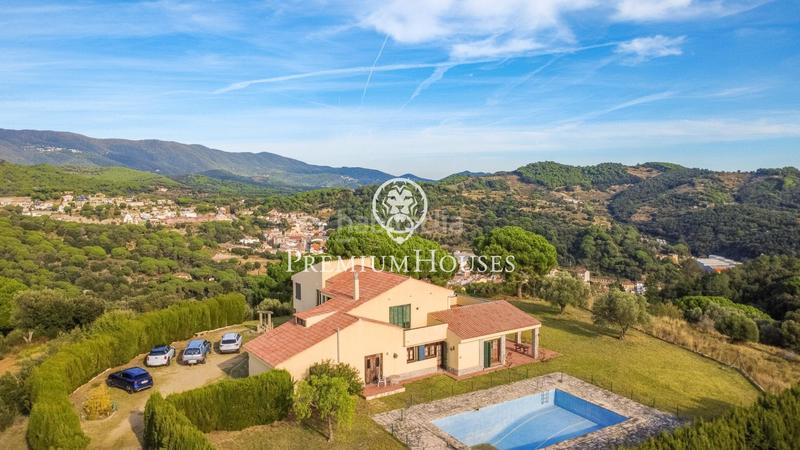 Foto 7e91765d-347f-434e-a672-055552738573. Casa con parcheggio piscina in Arenys de Munt