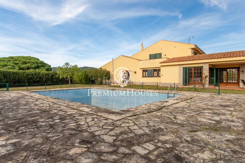 Foto d23574ae-c130-4f6a-a9cc-ec6990906b5f. Casa con parcheggio piscina in Arenys de Munt