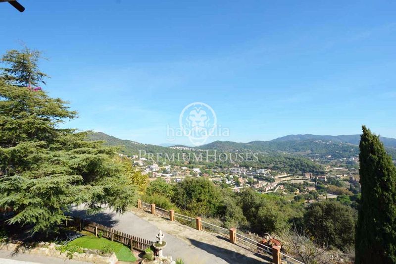 Foto 6055fa06-5558-4ce7-9a81-58326444254e. Casa amb calefacció aparcament piscina a Alella