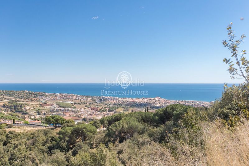 Foto d1c30a34-b3b2-41e6-8f15-fc072d1023a6. Casa amb calefacció aparcament piscina a Alella