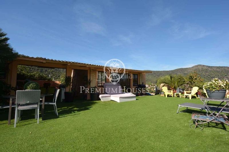 Foto dc215159-01bb-475b-a35f-ba7d737a2281. Casa amb calefacció aparcament piscina a Alella
