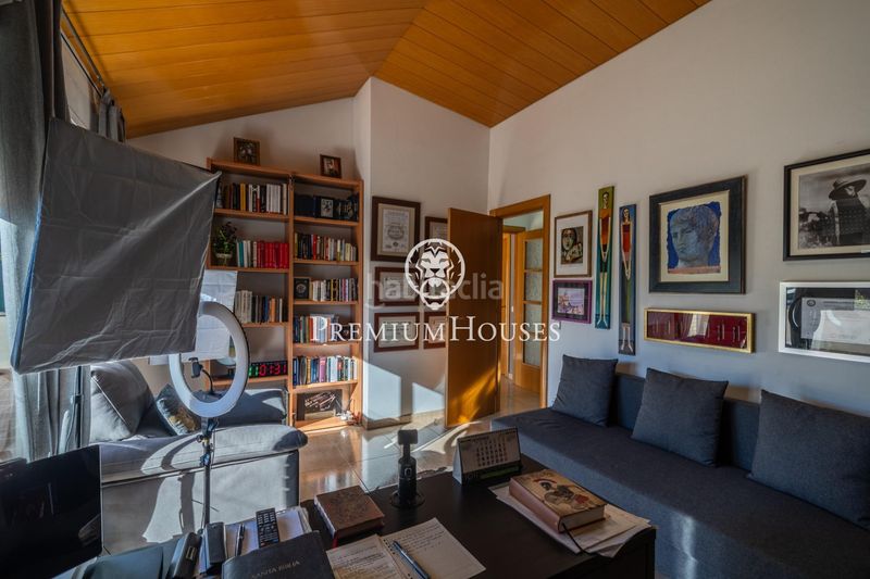 Foto 56daef3d-ca50-467a-a9d3-42a9754d397f. Casa amb calefacció aparcament piscina a Canet de Mar