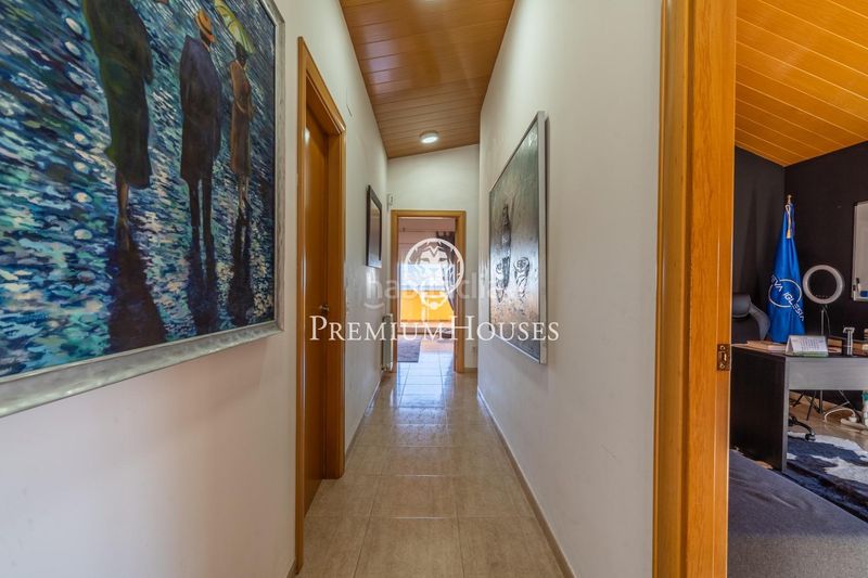 Foto 8379acd0-6377-4e53-8731-2bf31662cf92. Casa amb calefacció aparcament piscina a Canet de Mar