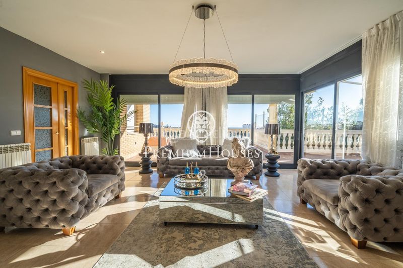 Foto a0a622a5-b14d-4d47-96ef-2365523f6225. Casa amb calefacció aparcament piscina a Canet de Mar