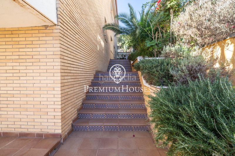 Foto e75159af-6efc-4e9c-981a-1b665270bcc7. Casa amb calefacció aparcament piscina a Canet de Mar