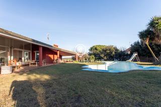 Haus in Urbanitzacions. Espectacular casa con increíbles vistas en venta en mataró