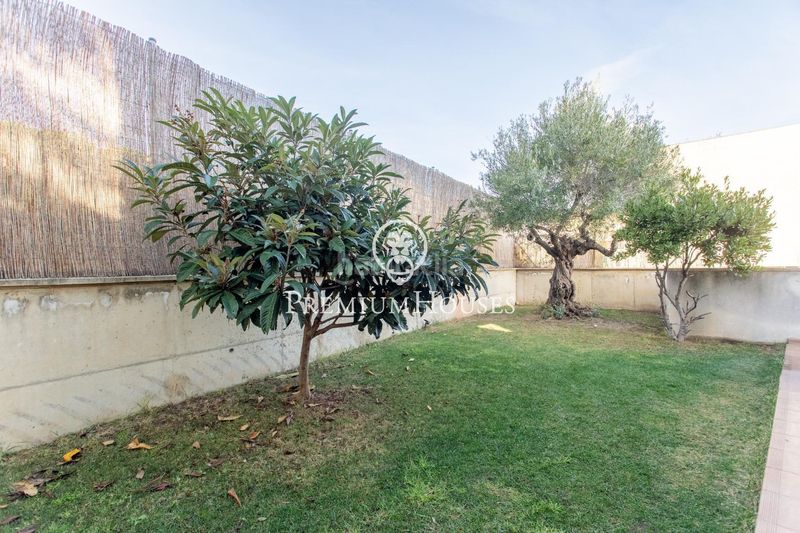 Foto bae43a32-392a-47d9-8545-8a331e85e60c. Casa amb aparcament piscina a Vallveric Mataró