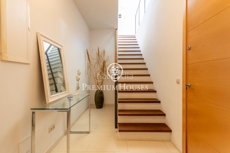 Foto d206bd0b-e953-4800-a45b-1ee4e36abdb8. Casa amb aparcament piscina a Vallveric Mataró
