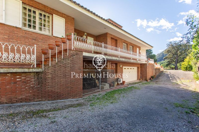 Foto 0b7c735c-a3c7-4b74-ae68-1babf6135cc6. Casa amb aparcament a Nucli Urbà Argentona