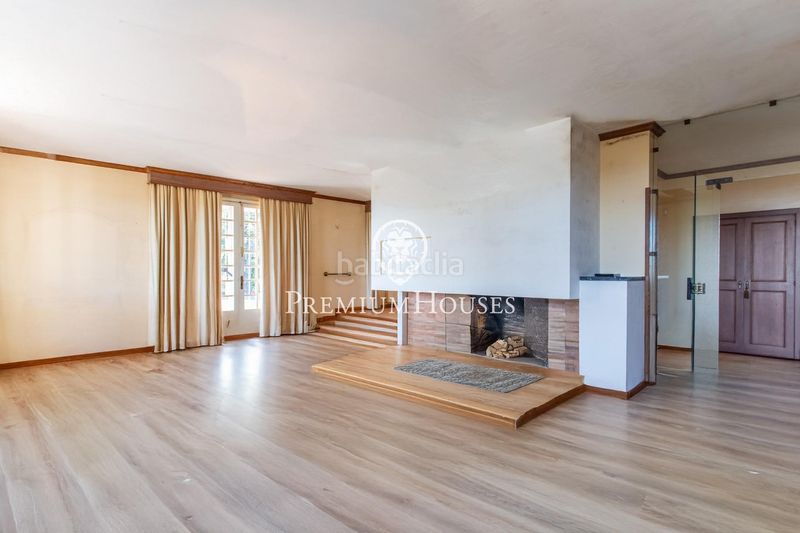 Foto f6a3f84b-7252-4822-a1bd-d0788796a4d4. Casa amb aparcament a Nucli Urbà Argentona