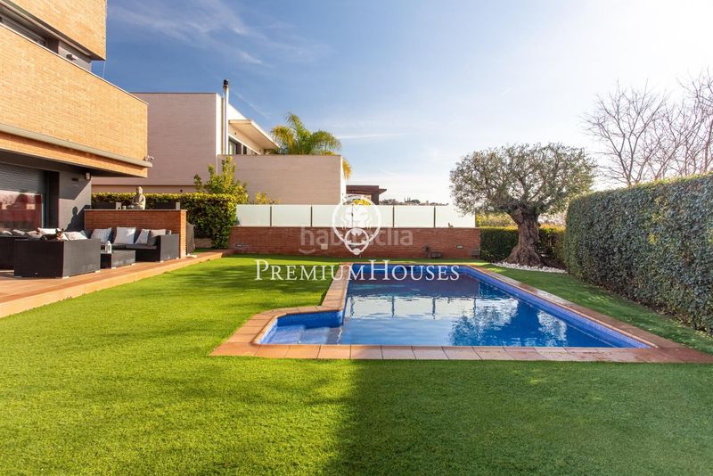 Foto 8a980e5d-b884-4e62-982d-6a47c0248488. Casa amb piscina a Teià