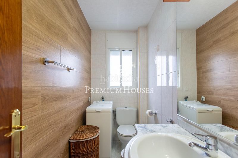 Foto b5cbdc91-3371-4ec4-913d-ba1238967998. Casa amb calefacció aparcament a Mas Ram Badalona