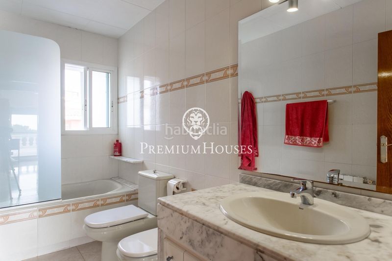 Foto d0b11246-b160-43dc-9216-08f157e88890. Casa amb calefacció aparcament a Mas Ram Badalona