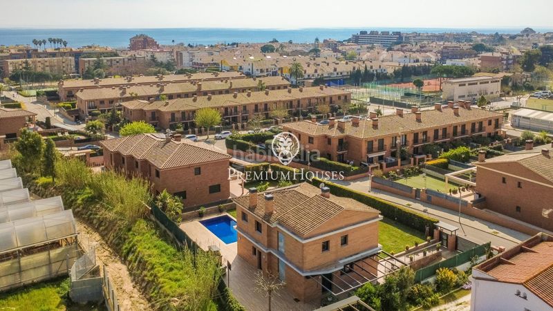 Foto 589d8b0e-e312-45c0-92f8-8cb07446d2d9. Casa amb calefacció aparcament piscina a Cabrera de Mar