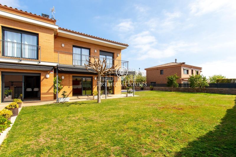 Foto 6ea67d47-f49c-426a-80bf-bd5ba757a54a. Casa amb calefacció aparcament piscina a Cabrera de Mar