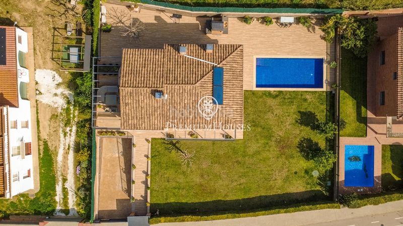 Foto c6ebbd37-8479-47d6-a2ea-77b41ec2b751. Casa amb calefacció aparcament piscina a Cabrera de Mar