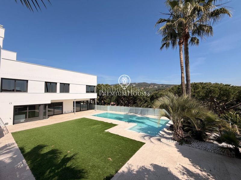 Foto f1ec4abc-2ee1-4912-9669-e3c34764f946. Casa amb calefacció aparcament piscina a Rocaferrera Sant Andreu de Llavaneres