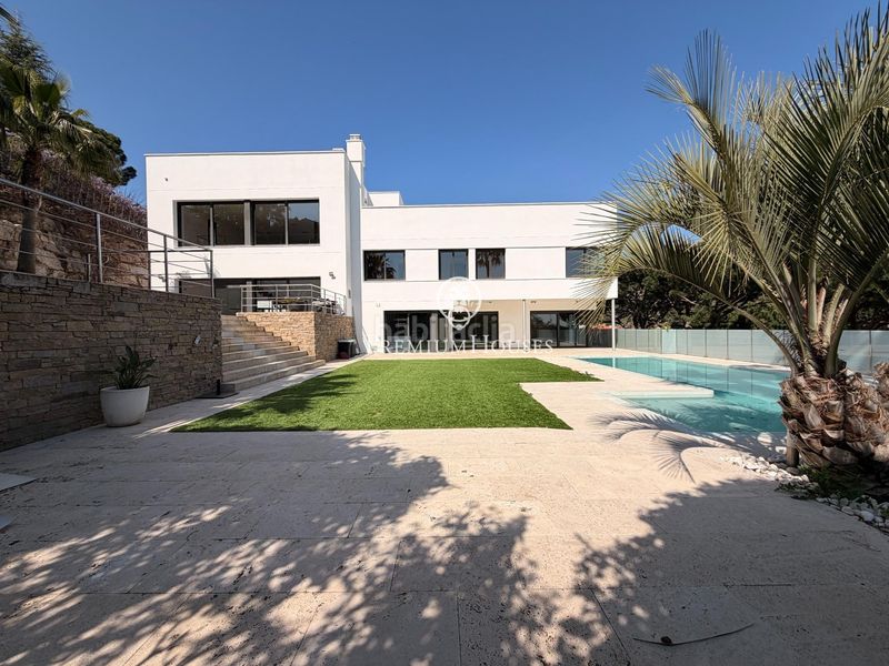 Foto fc177750-6575-4e8b-af6f-a206aefe1b31. Casa amb calefacció aparcament piscina a Rocaferrera Sant Andreu de Llavaneres
