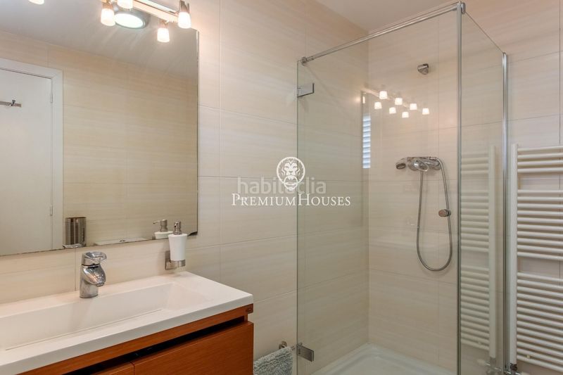 Foto cb2f4dd4-40c2-4b39-9df7-c85460496c4e. Casa amb calefacció aparcament piscina a Nucli Urbà Argentona