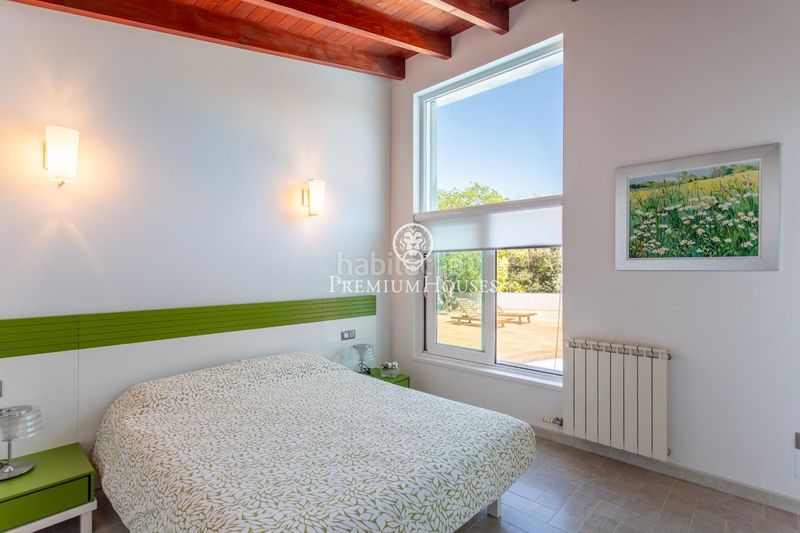 Foto e13b428e-467b-42b2-8a76-799608cf700c. Casa amb calefacció aparcament piscina a Nucli Urbà Argentona
