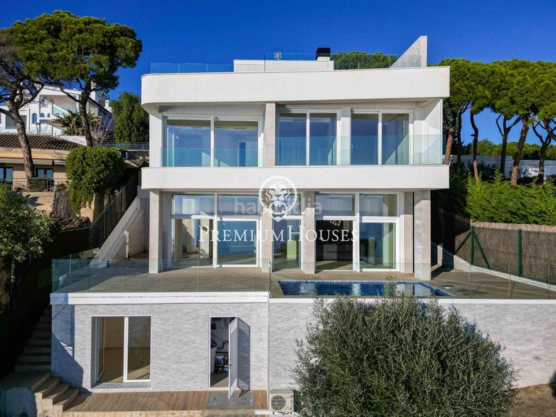 Foto be5c8048-01f4-4cea-b796-e643d04db7c2. Casa amb aparcament piscina a Victoria-Les Vil·les-Canyadell Arenys de Mar