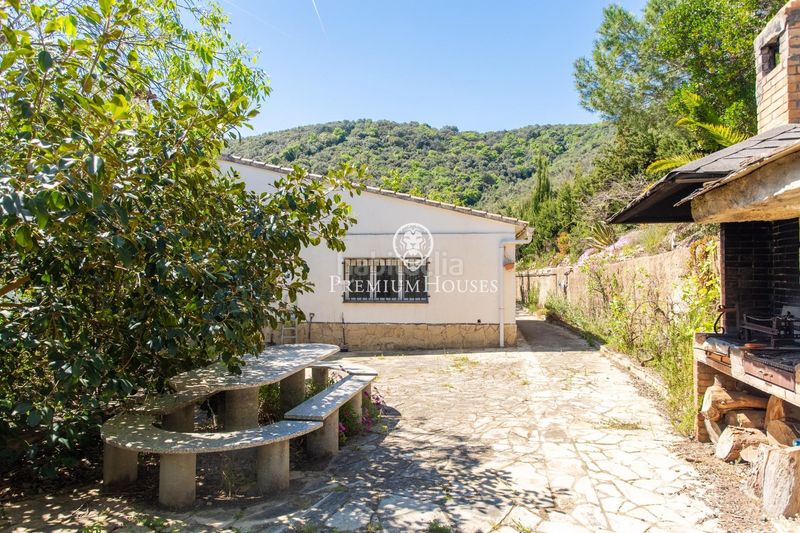 Foto 0b2f29b7-396e-4fc8-aebd-5fa5664e6304. Casa  con vistas espectaculares en venta en Alella