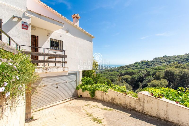 Foto 5ae40626-c0cd-4522-9bc2-b808816c0b21. Casa  con vistas espectaculares en venta en Alella