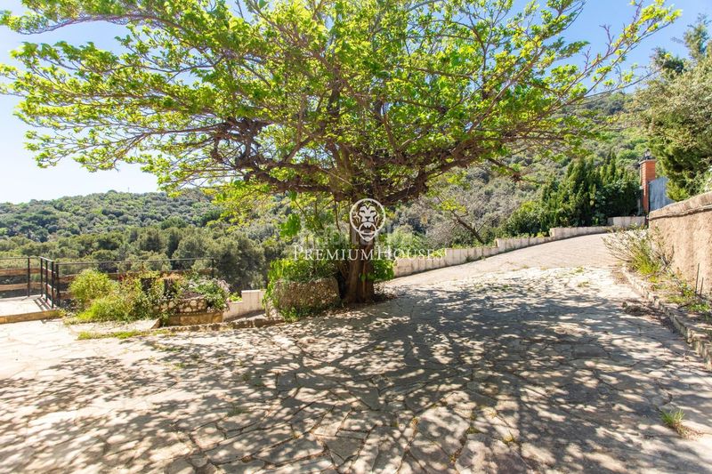 Foto c14e8319-64b9-46eb-8dc0-ca69ea9c395c. Casa  con vistas espectaculares en venta en Alella