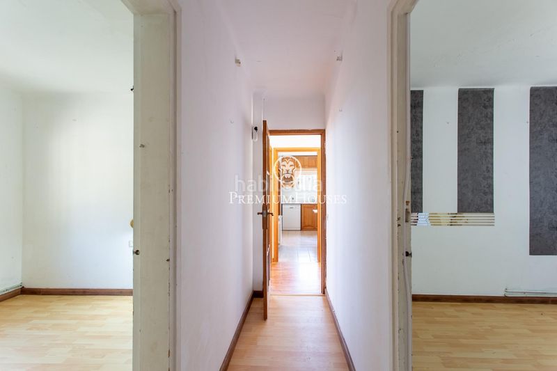 Foto cdf68bc7-fcfd-492d-9ff1-aaa16ccfe67e. Casa amb aparcament a Alella