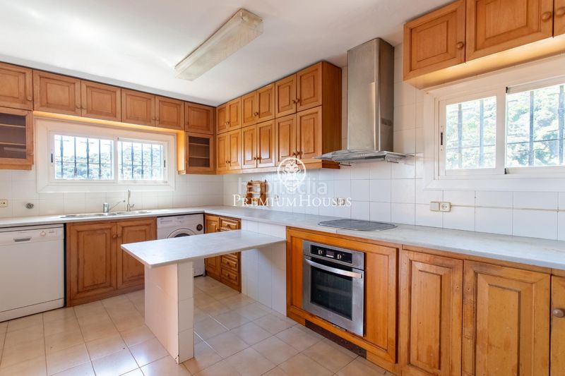 Foto d571c93d-4de4-4c3a-83ca-2c7641b3557f. Casa  con vistas espectaculares en venta en Alella