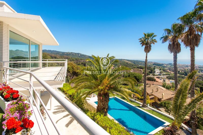 Foto f720cf34-636e-4228-99d6-123eb37af875. Casa amb calefacció aparcament piscina a Alella