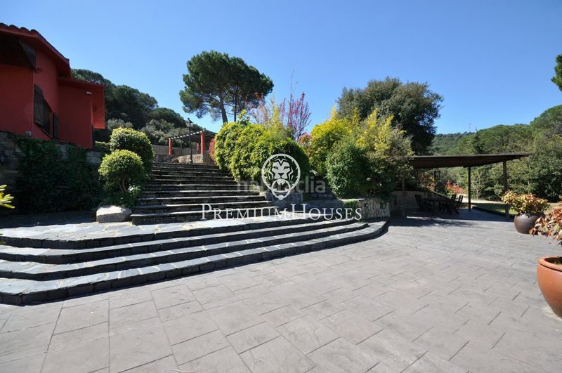 Foto ab84d1c5-7ead-4e2d-9ae9-60d9390f12cd. Casa amb calefacció aparcament piscina a Vallromanes