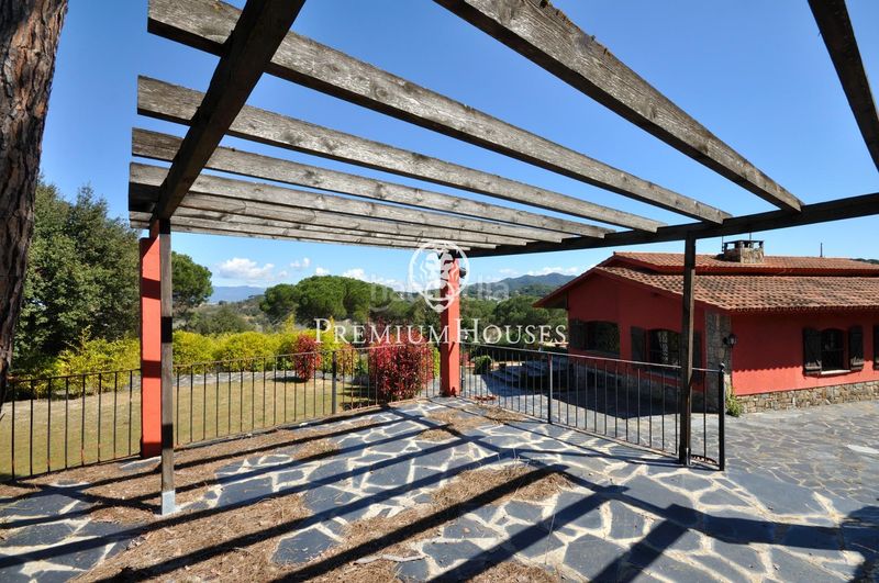 Foto ced9645a-112c-44fc-a7e0-b23bf200b749. Casa amb calefacció aparcament piscina a Vallromanes