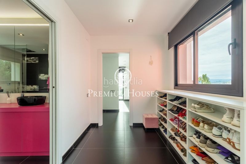 Foto d8498d84-2756-4efb-8a8b-e06b0828929a. Lloguer casa amb calefacció aparcament piscina a Cabrils