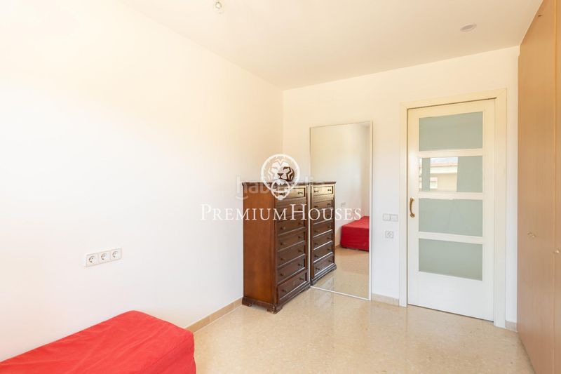 Foto f35d603a-b89a-4664-8044-b017a5822118. Casa amb aparcament a Alella